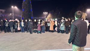 БАТКЕН ШААРЫНДА «БИРГЕ ЫРДАЙБЫЗ» АТТУУ МАДАНИЙ КЕЧЕ ӨТКӨРҮЛДҮ